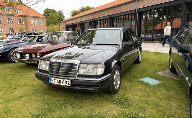 Mercedes-benz 400 E EF68692