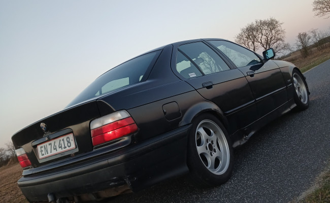 Bmw 3`er Sedan 320 I EN74418