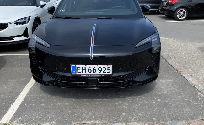 Faw Hongqi Eh7 111 Kwh Rwd 4d Automatic (electric) EH66925