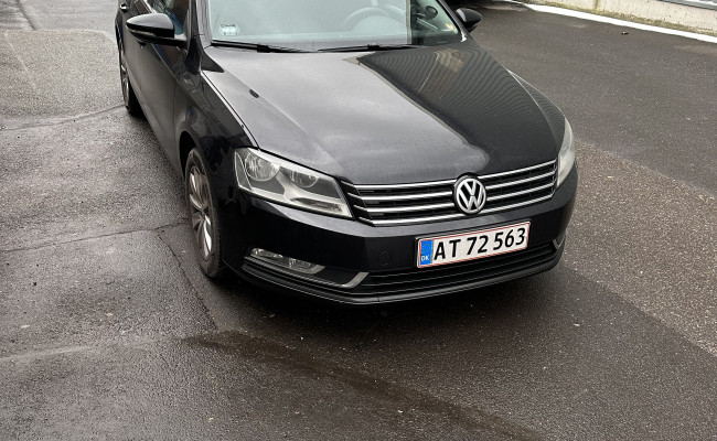 Volkswagen Passat 1,6 Tdi AT72563