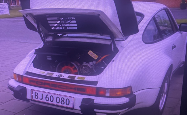 Porsche 911 Turbo BJ60080