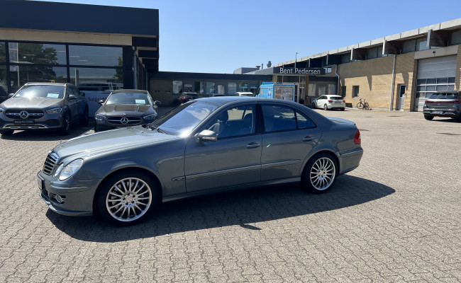 Mercedes-benz E 500 V8 DT22022