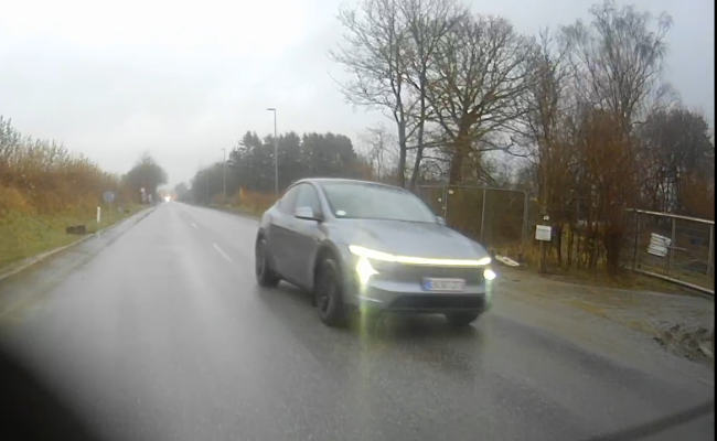 Tesla Model Y Baghjulstræk EK87273