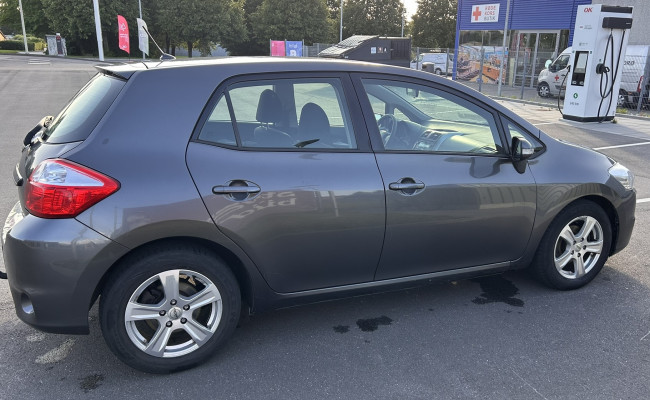 Toyota Auris 1.4 D-4d EE68779