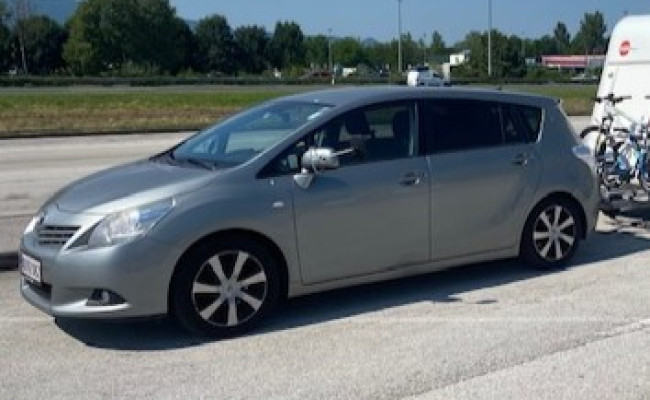 Toyota Verso 2.0 D-4d Dpf.man.6 BB92082